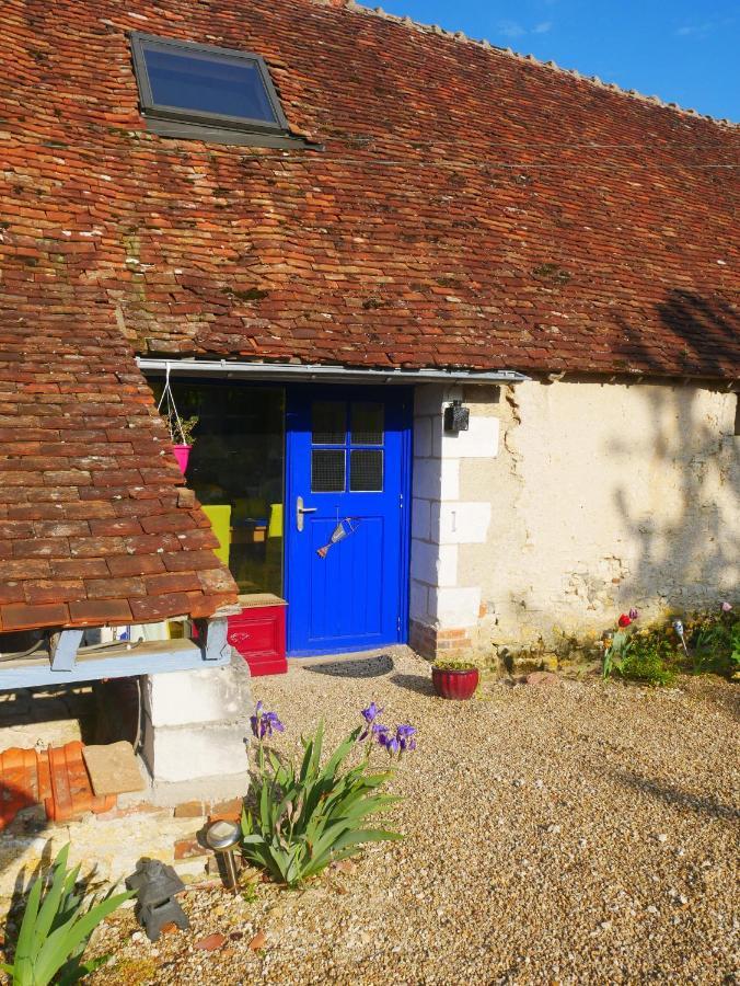 Au Coeur De La Cour Villa Saint-Georges-sur-Cher Exteriör bild